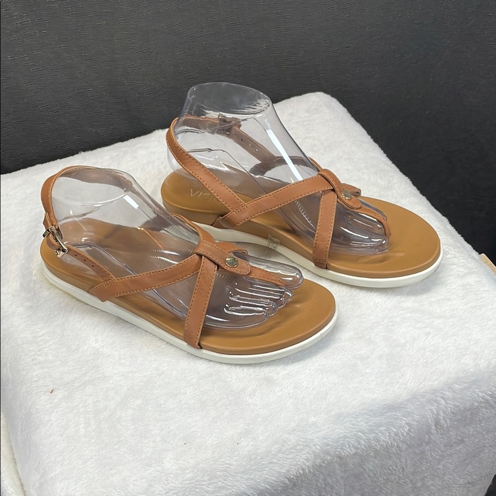 Vionic Tan Sandals with Elegant Woven‎ Design